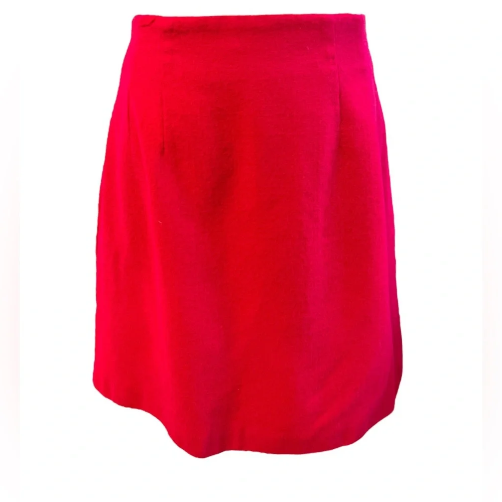 Christian Dior Vintage Skirt Suit in a beautiful Shade of Pink Size 10